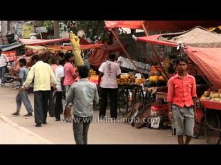 Local fruit market in Delhi
