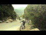 Motorcycling on the high-altitude roads of Kashmir - Time Lapse