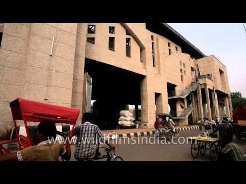 Rickshawstand outside Keshav Puram metro station