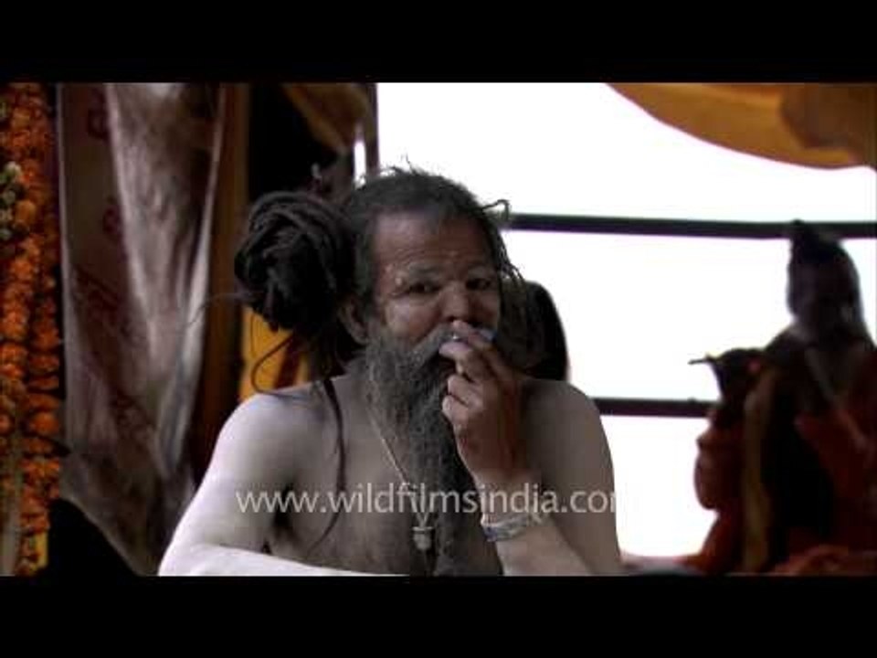 Naga sadhu winking - caught on camera