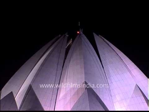 Lotus Temple : One of the greatest pieces of architecture in New Delhi