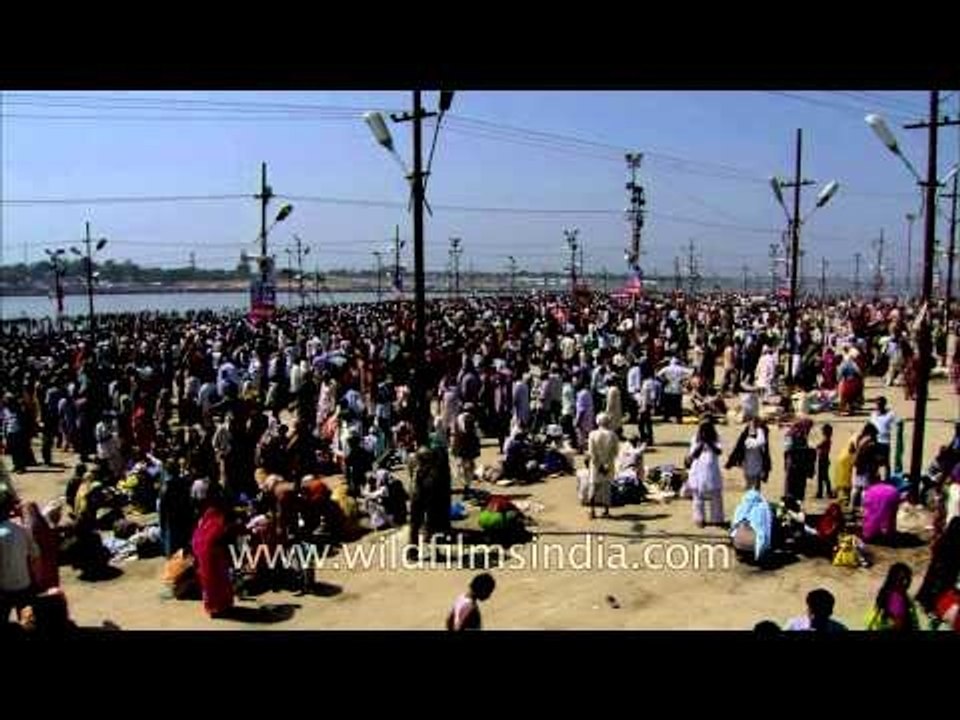 Devotees of Lord Shiva gathered for Maha Shivratri Snan during Maha Kumbh, Allahabad