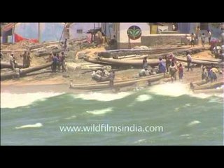 Rising tide at the fisherman's wharf at Kanyakumari