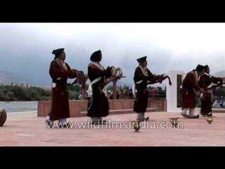 Download Video: Ladakhi folk dance at the Singge Khababs festival in Leh