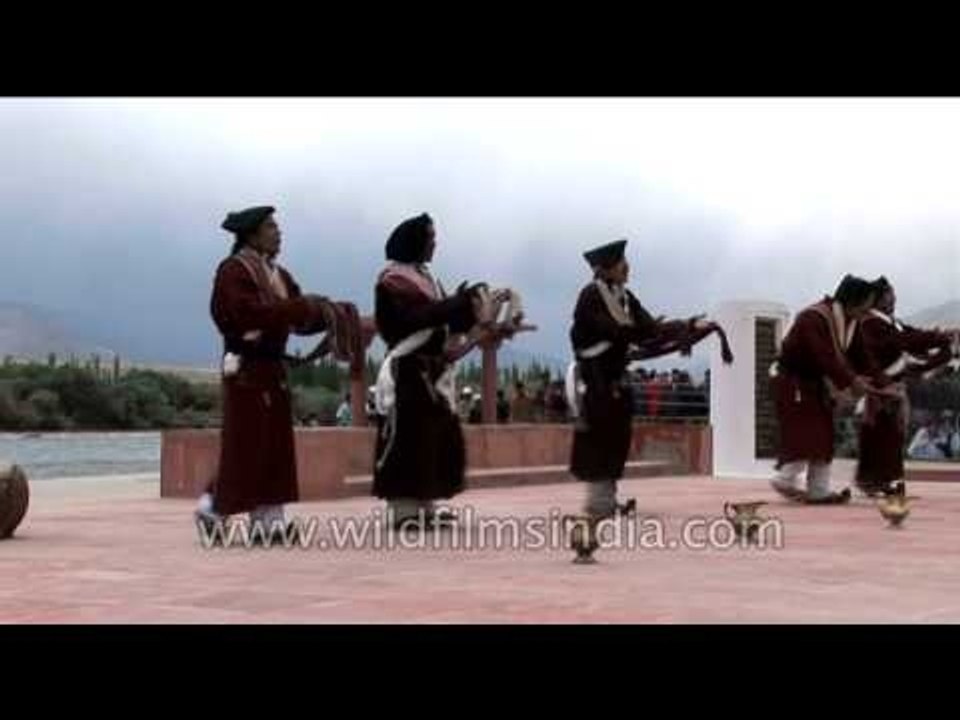 Ladakhi folk dance at the Singge Khababs festival in Leh