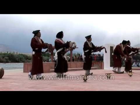 Ladakhi folk dance at the Singge Khababs festival in Leh