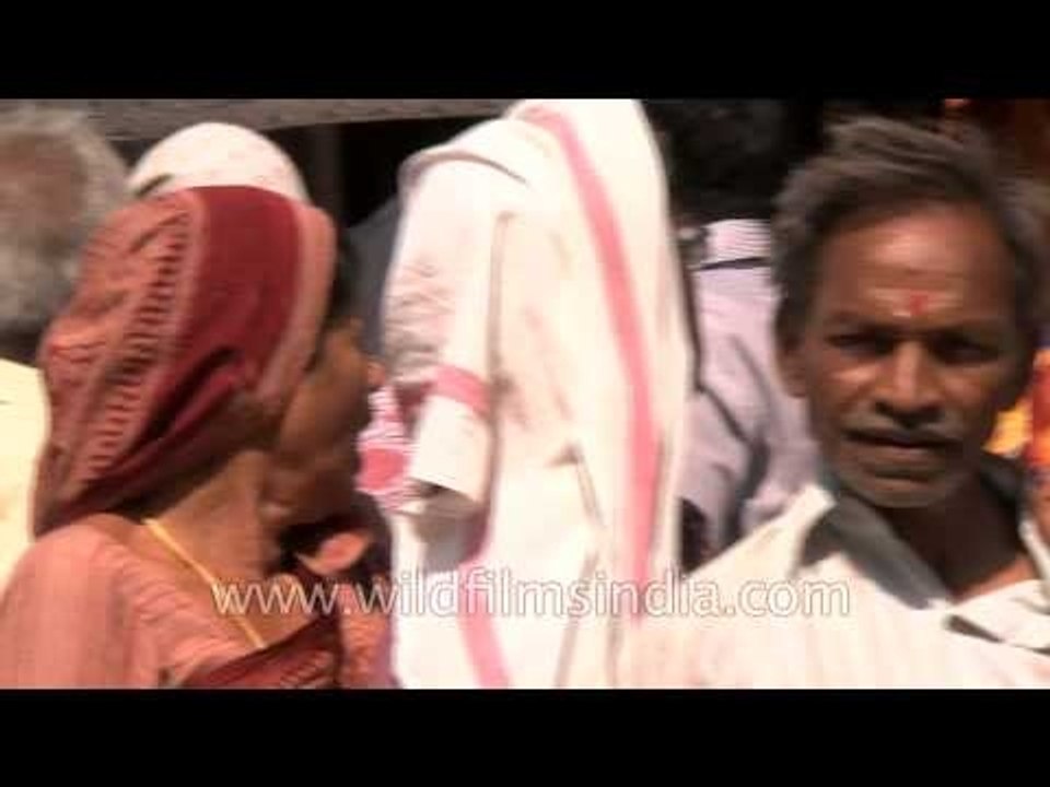 Jain devotees queuing up to enter temple in Var...