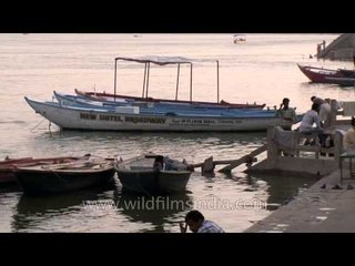Attractions in Varanasi: Boat Ride on Ganga