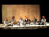 Prahlad Singh Tipaniya performing with troupe
