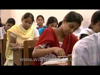 Classroom lectures of Sri Venkateswara College,DU