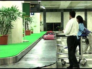 Baggage claim area at Shivaji Airport, Bombay