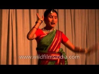 Women performing regional songs at 'Phool Walon Ki Sair'