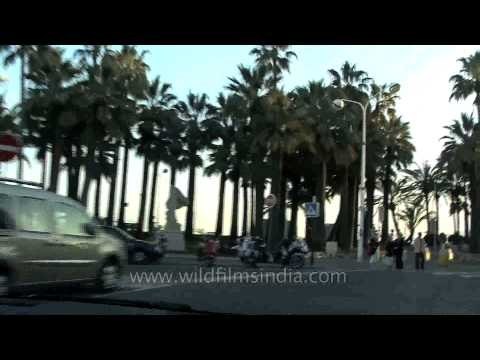 Drive-through Cannes with yachts in marina