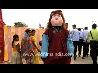 Bihari masked comedian at Sonepur Mela