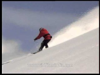 The amazing extreme sport: Snowboarding