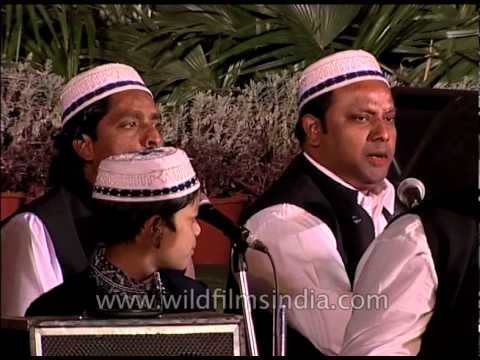 Fakirs (sufi) from the Bengal - Bihar Sufi folk group performing at Sufi Festival 2013