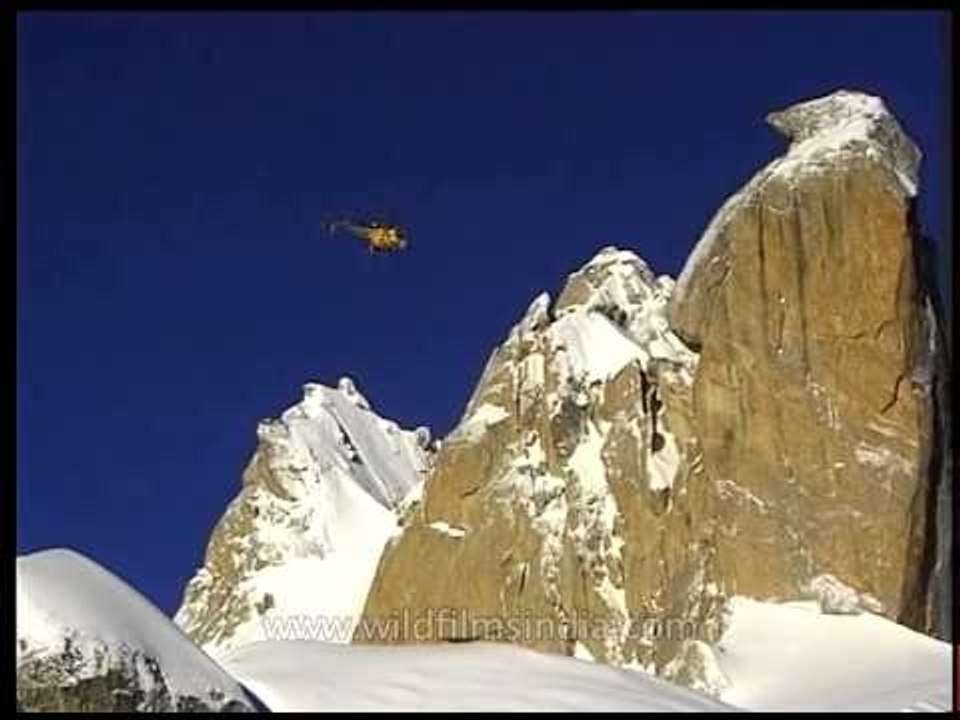 Wild helicopter ride over the Himalayas