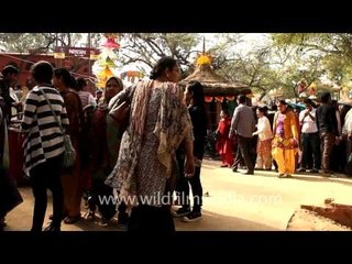 27th Surajkund International Crafts Mela ; A hit with endless customers pouring in!