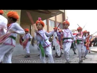 Li'l kids plays dandia at Holi fest and Jaipur Elephant festival