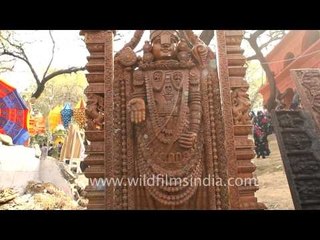 Crafted idols showcased at the Surajkundmela
