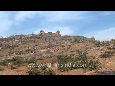 Panoramic view of Garh Kundar fort, Madhya Pradesh