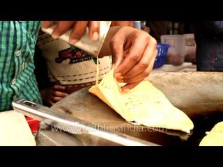 How paneer parathas are made in Delhi