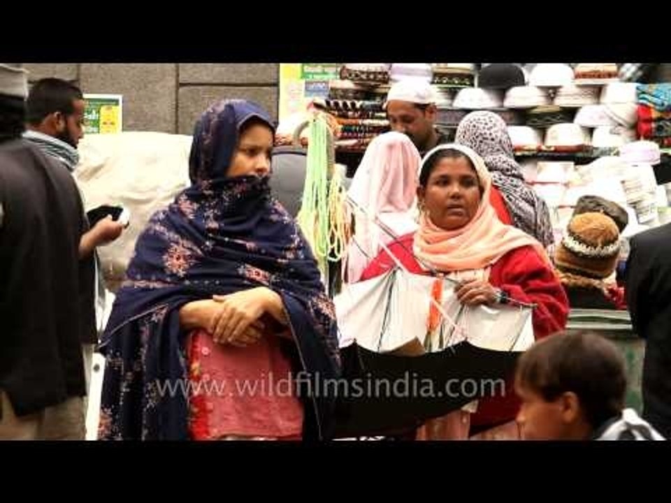 Hazrat Nizamuddin Basti market bustling with shoppers!