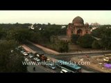 Humayun Tomb aerial with traffic