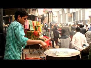 How parathas are made in India, Nizamuddin - Delhi
