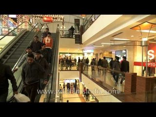 Select citywalk during festive December!