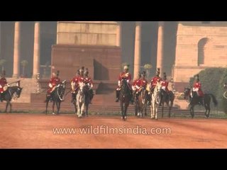 Vande Mataram : Spectacular ceremonial change of guards at Rashtrapati Bhavan