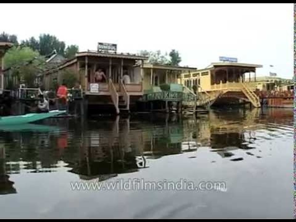 Shikaras - floating wonders of Srinagar's lakes