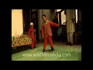 Tallest Indian woman playing with her kids, in Meerut