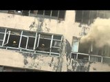 Fire fighters on duty - office building in Delhi catches fire!