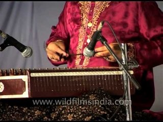 Pandit Shiv Kumar Sharma playing Santoor