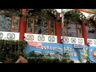 Interior and exterior mural designs : Doma's Inn