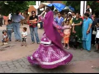 Ghoomer - Full of energy Rajasthani folk dance, Dilli Haat