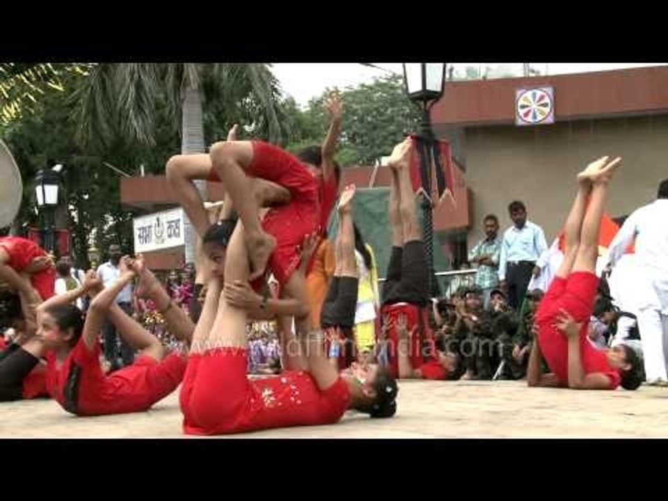 Children performing gymnastics on Independence day at Wagah Border