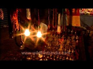 Shop selling bronze and brass idols in Sonepur fair