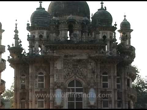 Bahauddin Makbara, Junagadh