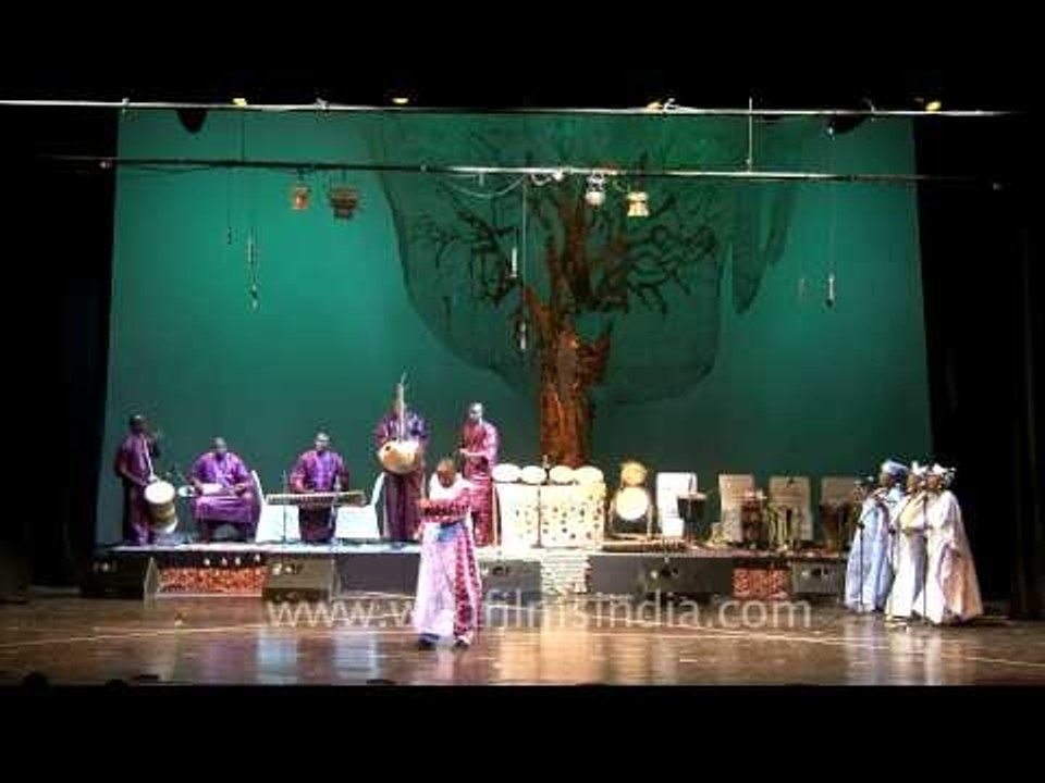 All in one, Malian dancing and singing