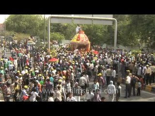 Soaring crowd at the Jagannath rath yatra