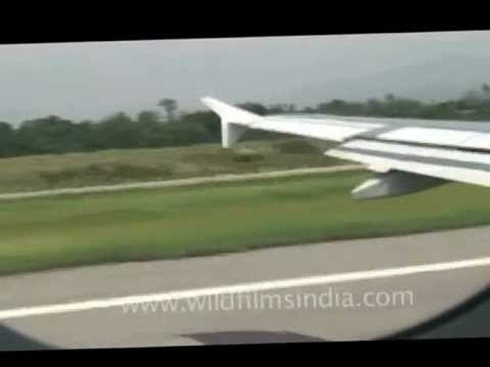 Plane speeding on the runway before take off!