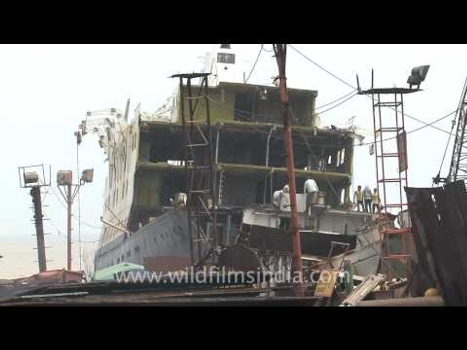 Alang - Sosiya Ship recycling Yard