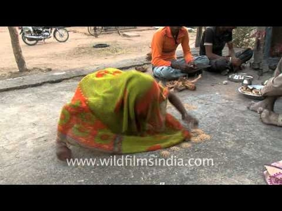 Offering prayers in Kutchi way