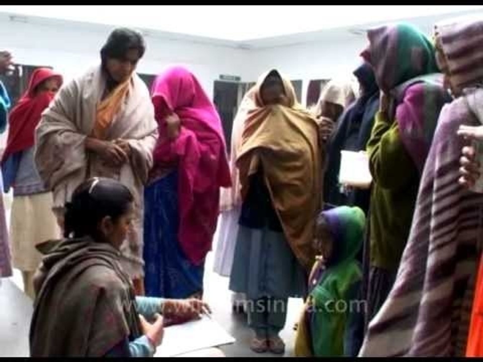 Serving kheer in Tihar Jail