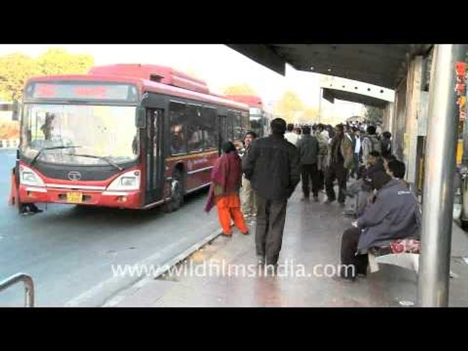Ring Road, New Delhi - full speed ahead!