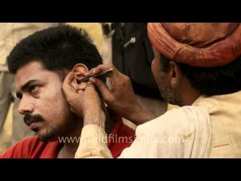 The almost extinct ear cleaners of Old Delhi!