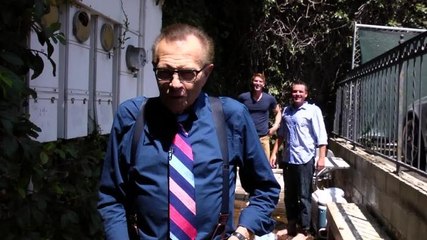 Larry King Helps Raise Awareness for the ALS #IceBucketChallenge