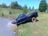 Towing a truck goes wrong - Fails World